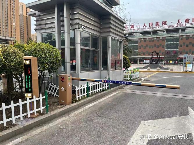 智能停车场系统让医院车辆出入口不再拥堵